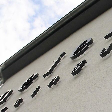 Gaestehaus Weingut Meierer Kesten Bagian luar foto